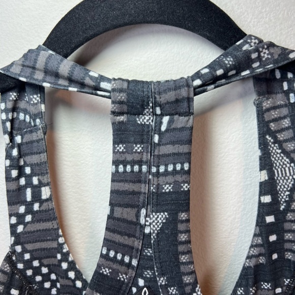 PrAna Cali Athletic Dress Gray Geometric Print Racerback Empire Waist  Sz Medium - Picture 13 of 15